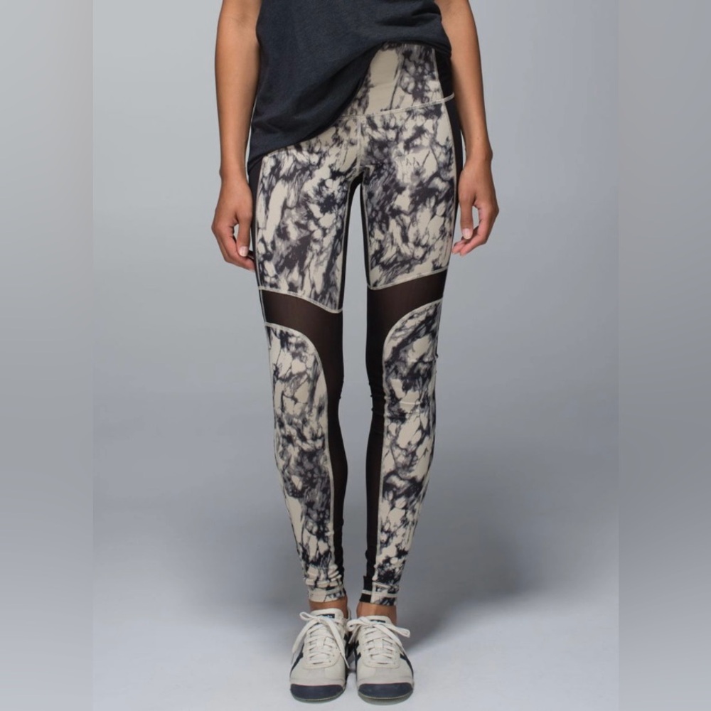 Lululemon Size 6 Breathe Easy Pant Great Granite Black Mojave Tan/Black